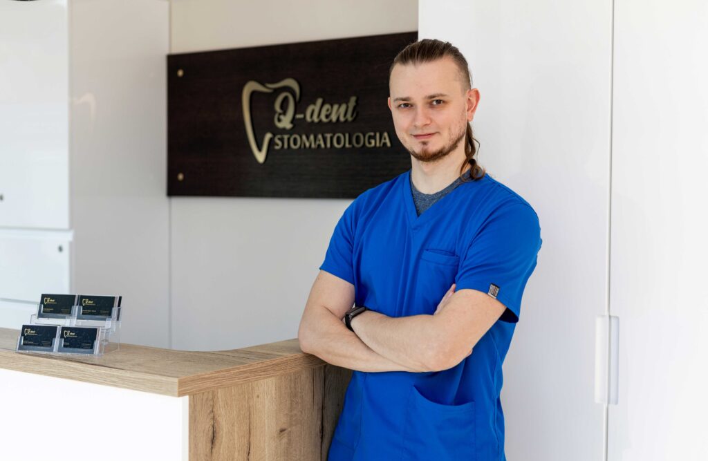 Daniel Zasada – Lekarz dentysta – w trakcie specjalizacji z protetyki stomatologicznej
